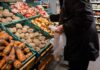 Продукты в Украине стремительно подорожают: эксперты рассказали, в чем причина