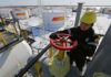 G7 может снизить предельную цену на российскую нефть без поддержки США, — Reuters
