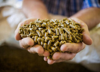 Как определяется качество комбикорма и что важно учитывать?