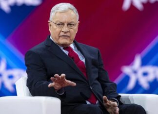 Tomahawk для Украины: Кэллог объяснил, как относятся Трамп и Белый дом к ударам вглубь России