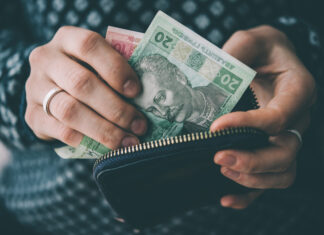 22 000 человек инвестировали в финансовую пирамиду в Одессе: вложили от $300 до $150 000