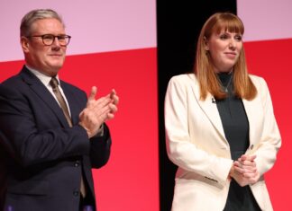 Заместитель премьера Британии подала в отставку из-за скандала с неуплатой налогов