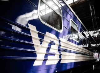 Враг продолжает бить по Укрзализныце: пассажиры поезда Одесса-Харьков попали под обстрел