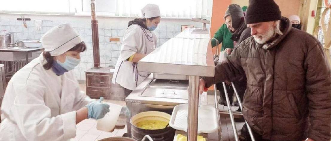 Где в Харькове можно получить бесплатные обеды, — АДРЕСЫ