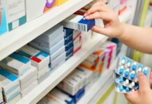 Владелец украинского дистрибьютора лекарств «Вента ЛТД» поставляет лекарства Минобороны РФ, — политолог