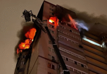 Россияне ударили по Днепру «шахедами»: попали в жилую многоэтажку (видео)