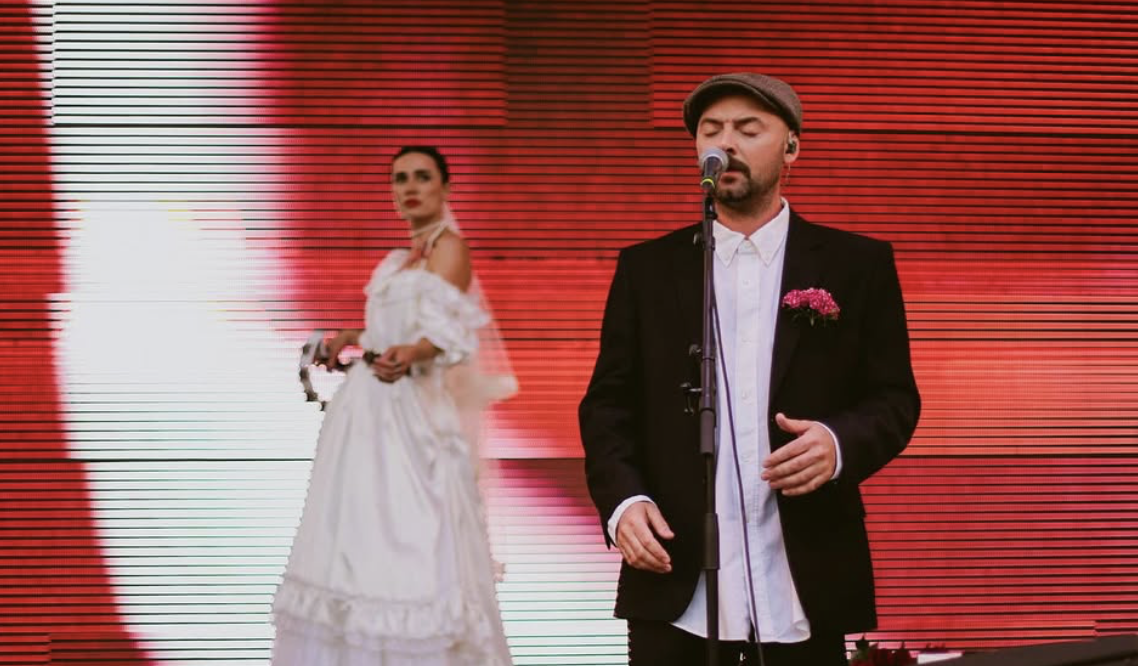 «Будет совершен молебен»: солист группы ADAM продолжает бороться за жизнь (фото)