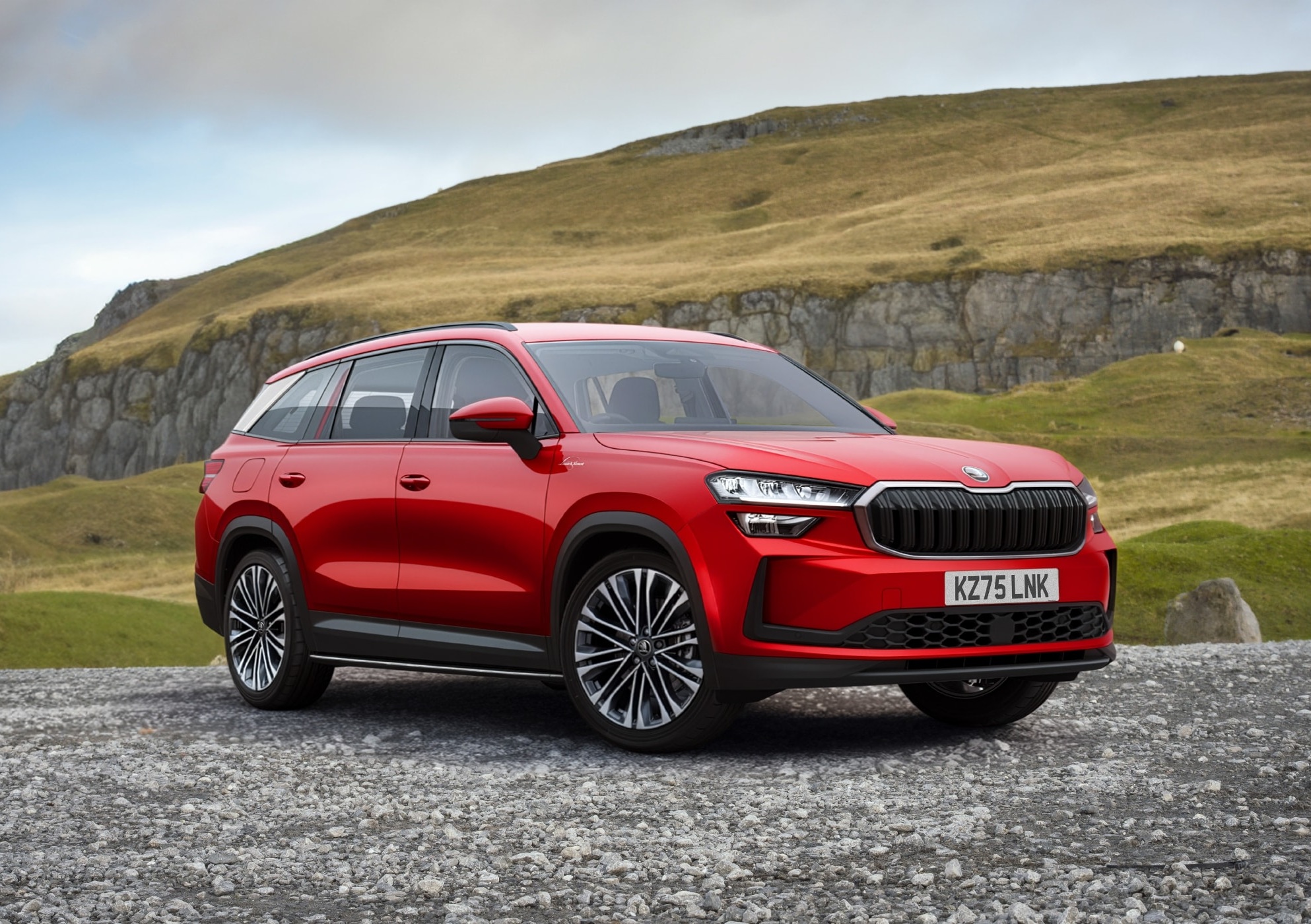 Skoda презентовала люксовый семейный кроссовер премиум-класса (фото)