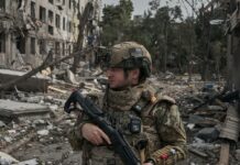 «Осуществляют ударно-поисковые действия»: бойцы ВСУ блокируют россиян в Покровске, — Генштаб