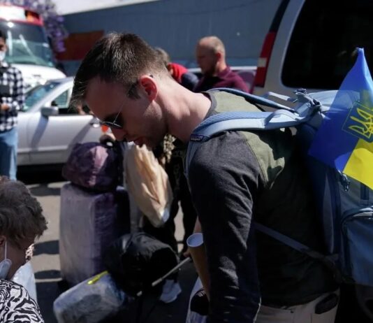 «Вдвое меньше»: польские пограничники объяснили, сколько мужчин 18-22 лет выехали из Украины