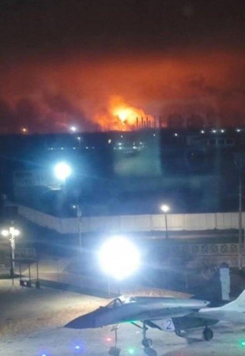 «Едва окна не вылетели»: в Орле и Ставропольском крае РФ взрывы, пылает крупный химзавод (видео)