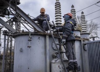 Уже не дни, а недели: «Укрэнерго» о сроках восстановления энергосистемы после обстрела РФ