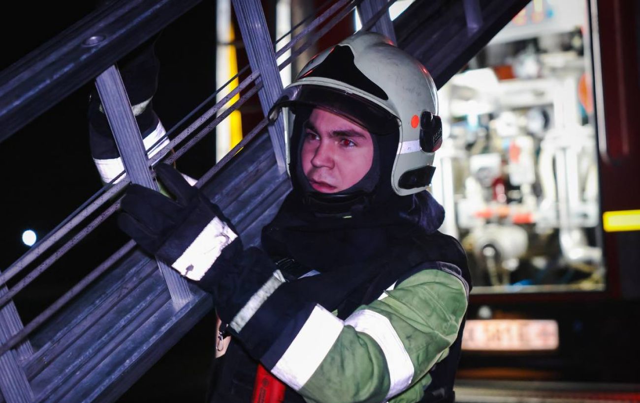 В Харькове после вечерней атаки РФ произошел пожар: в ГСЧС показали фото последствий