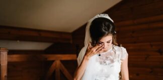 Невеста узнала об измене парня перед свадьбой и устроила месть прямо на празднике (фото)