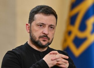 Зеленский призвал усилить давление на РФ: «Украинцы без электричества по 20-30 часов»