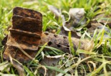 Опасная находка: неизвестный предмет взорвался прямо в комнате ребенка