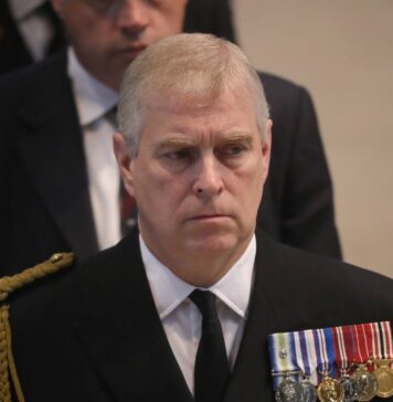 Арест Эндрю «может повалить» королевскую семью после скандала с Эпштейном, — СМИ