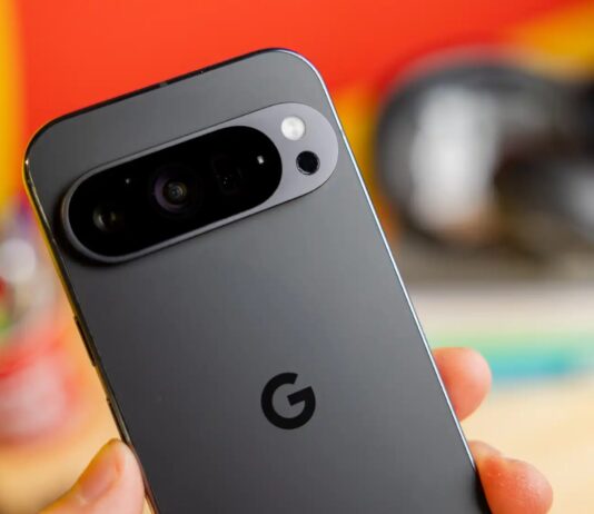 «Немного испугался»: владельцы популярных смартфонов жалуются на угрозу ожогов (фото)