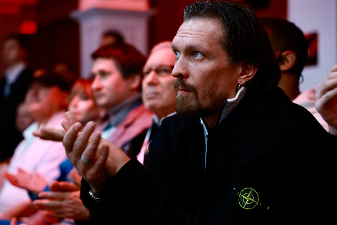 Усик мог бросить бокс и пойти на войну: спортсмен сделал неожиданное признание