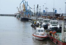 Израиль атаковал порт, через который Иран получал помощь от России (видео)