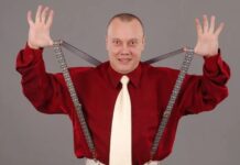 Умер актер театра «Маски» Владимир Комаров