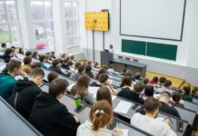 В Украине существенно возрастет студенческая стипендия: ее смогут получать и в частных вузах