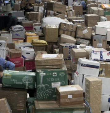 Посылки из-за рубежа резко подорожают: Минфин установил новый порог для обязательного НДС