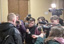 В Харькове гей-пара просила признать их семьей: что решил суд