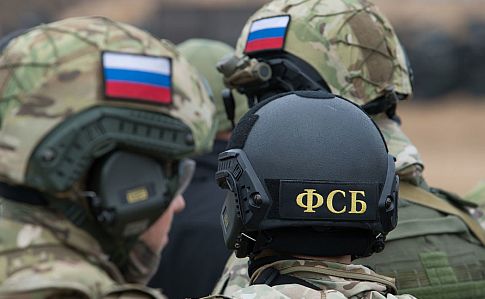 Полномочий больше, чем у КГБ: ФСБ будет следить за россиянами даже в банках
