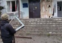 Обстрелы Харьковщины: повреждены железная дорога, админздание, электросети и частные дома