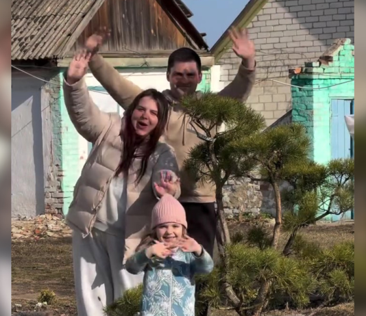 Семейство купило дом в селе и гектар земли, чтобы завести кур и кроликов (фото)