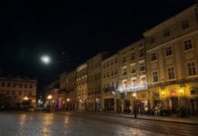 Графики отключений на 9 апреля: энергетики сообщили, как будут выключать свет в трех областях