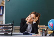 «Это — катастрофа»: учительница бьет тревогу из-за проблем с обучением детей в школе (фото)