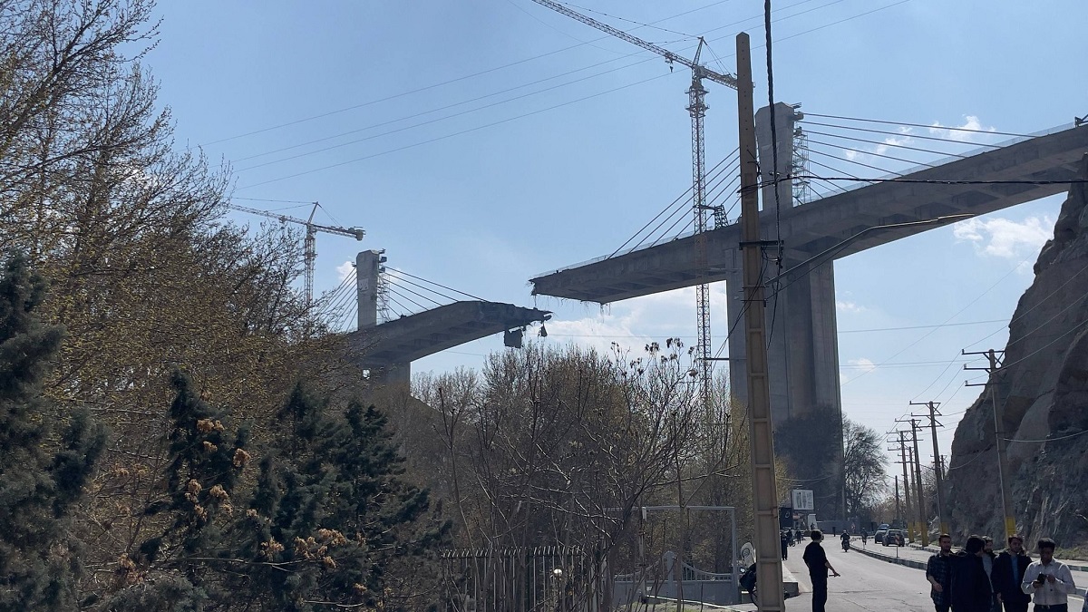 США разрушили самый высокий мост Ирана: Тегеран грозится ударить по единственному пути в Бахрейн