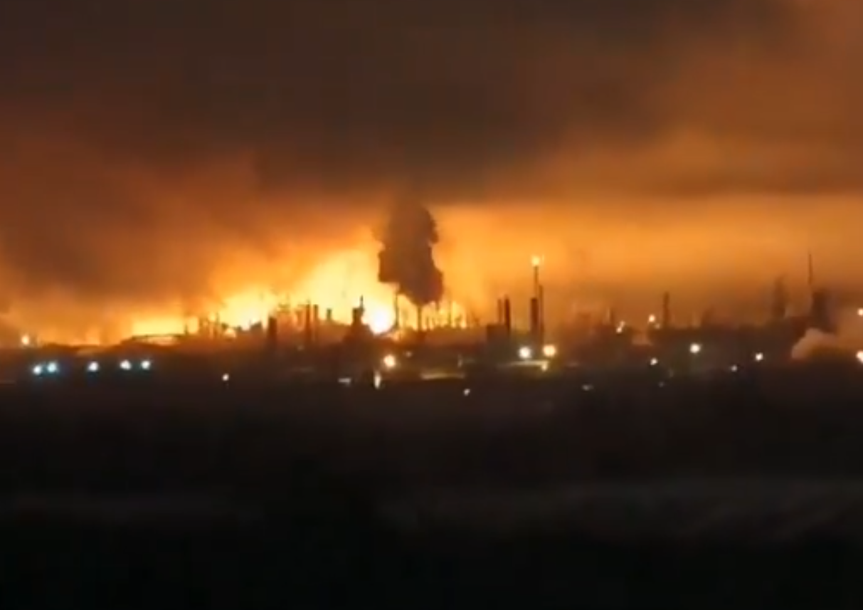 «Бьем вербой и дронами»: в СБС подтвердили удары по порту Приморск и «Лукойлу»