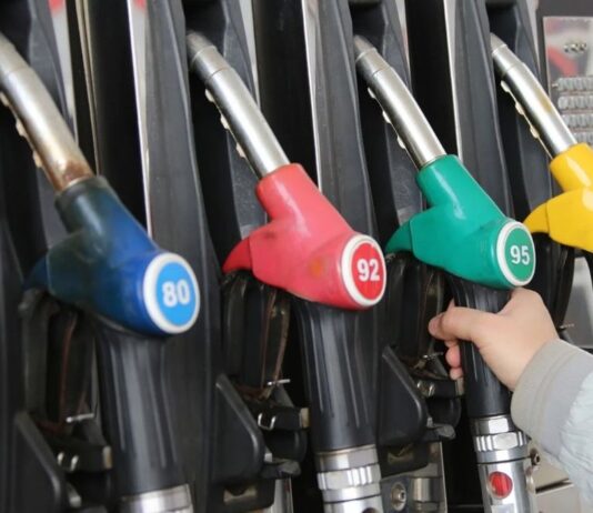 Цены на АЗС: сколько будет стоить бензин и дизель 6 апреля