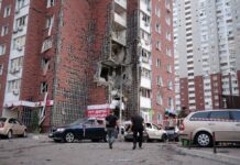 Владельцы разрушенного жилья не будут платить за коммуналку: Зеленский подписал закон