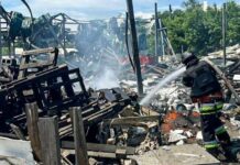 Число жертв возросло: куда били россияне в пригороде Харькова, — ФОТО