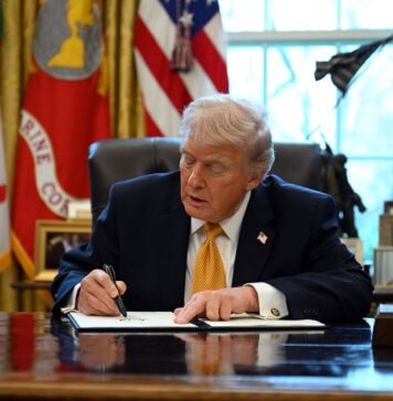 Трамп ввел санкции против высокопоставленных чиновников Кубы