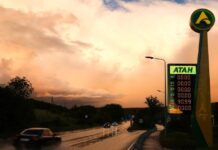 Перестали продавать даже по талонам: в оккупированном Крыму начались проблемы с бензином