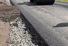 В Харьковской области массово ремонтируют стратегические трассы: где уже обновили десятки километров дорог, — ФОТО