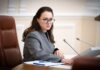 Кабмин снял запрет на выезд за границу для женщин-чиновниц, но есть ограничения