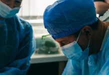 Три недели между жизнью и смертью: история выжившего после подрыва бойца