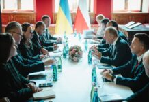 Свириденко встретилась с Туском на фоне кризиса с Польшей