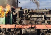 Войска России ударили по поезду в Харьковской области: есть раненые, — ФОТО