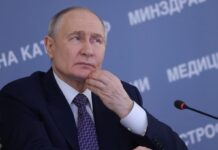 Путин признал «определенный дефицит»: в Крыму запас горючего остался на несколько дней
