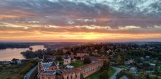 Крепость, хасиды и уникальные достопримечательности: почему стоит посетить Меджибож в Хмельницкой области.