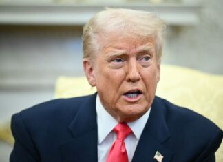 Трамп о слухах вокруг смерти сенатора Грэма: ФБР тратит время