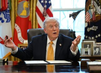 Трамп резко изменил позицию по Ормузскому проливу