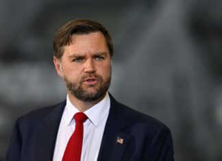 Вэнс неожиданно похвалил Украину: возможности РФ приближаются к нулю